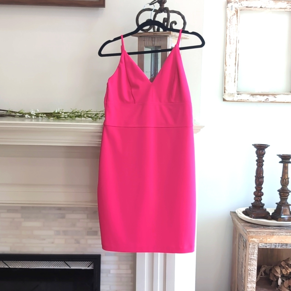 🩷Bright pink express dress